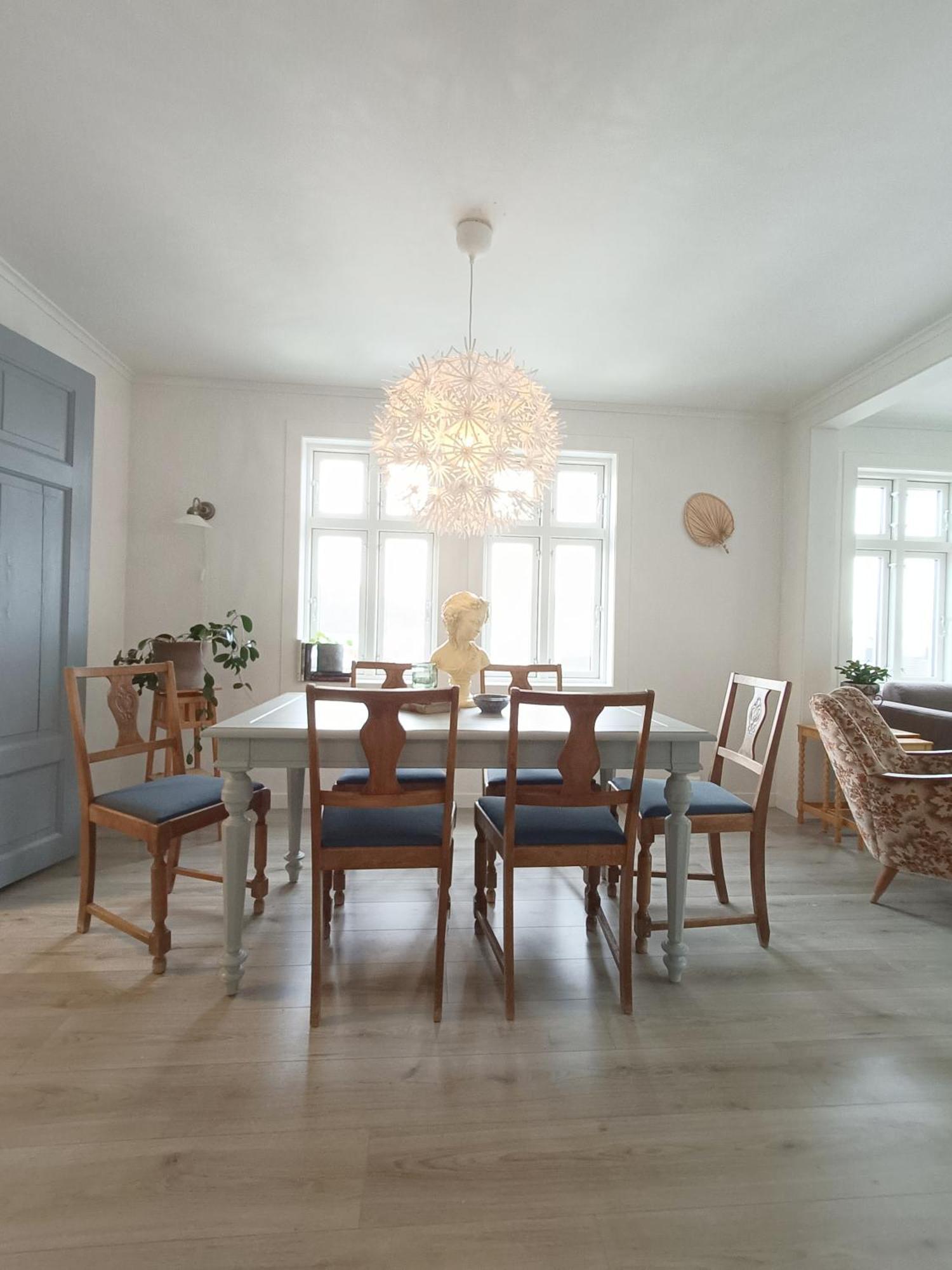 Charming House In Ulsteinvik With Free Parking Villa Eksteriør billede
